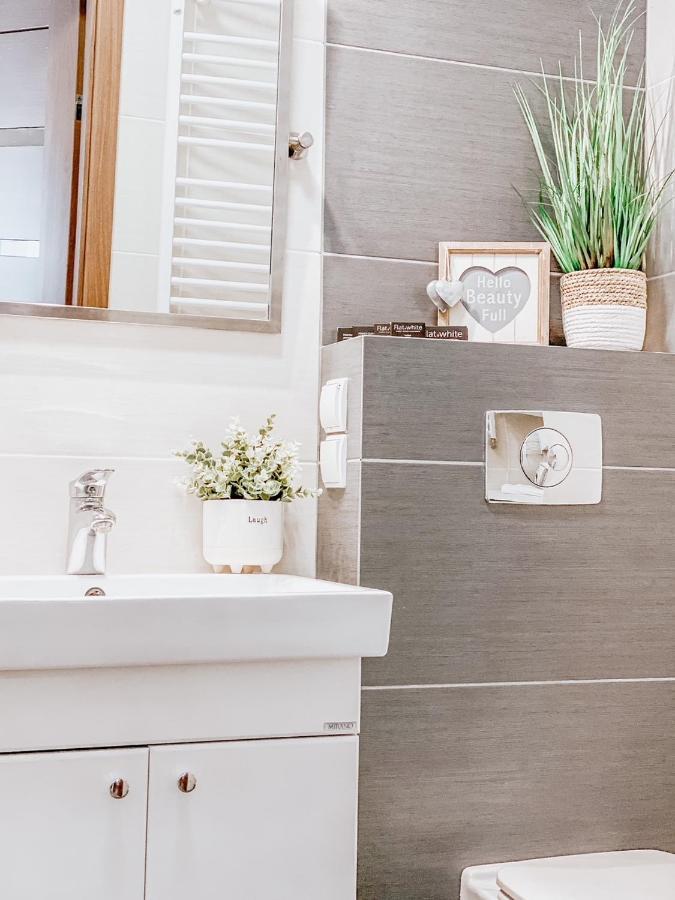 Apartamenty Flat White Ruczajowa Zielona Gora  Bagian luar foto